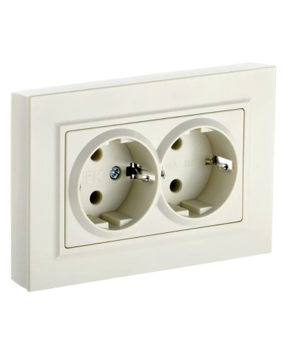 Розетка 2-местная с з/к РСш12-3-БрКр бежевый BRITE (BR-R24-16-K10-F). Розетка с заземлением с защитными шторками в сборе. IEK в Камышине