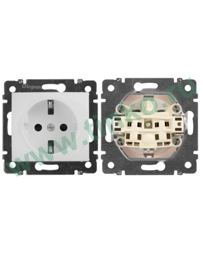 Розетка Valena 2К+3 10/16А, белый (774420). Розетка. LegranD в Камышине